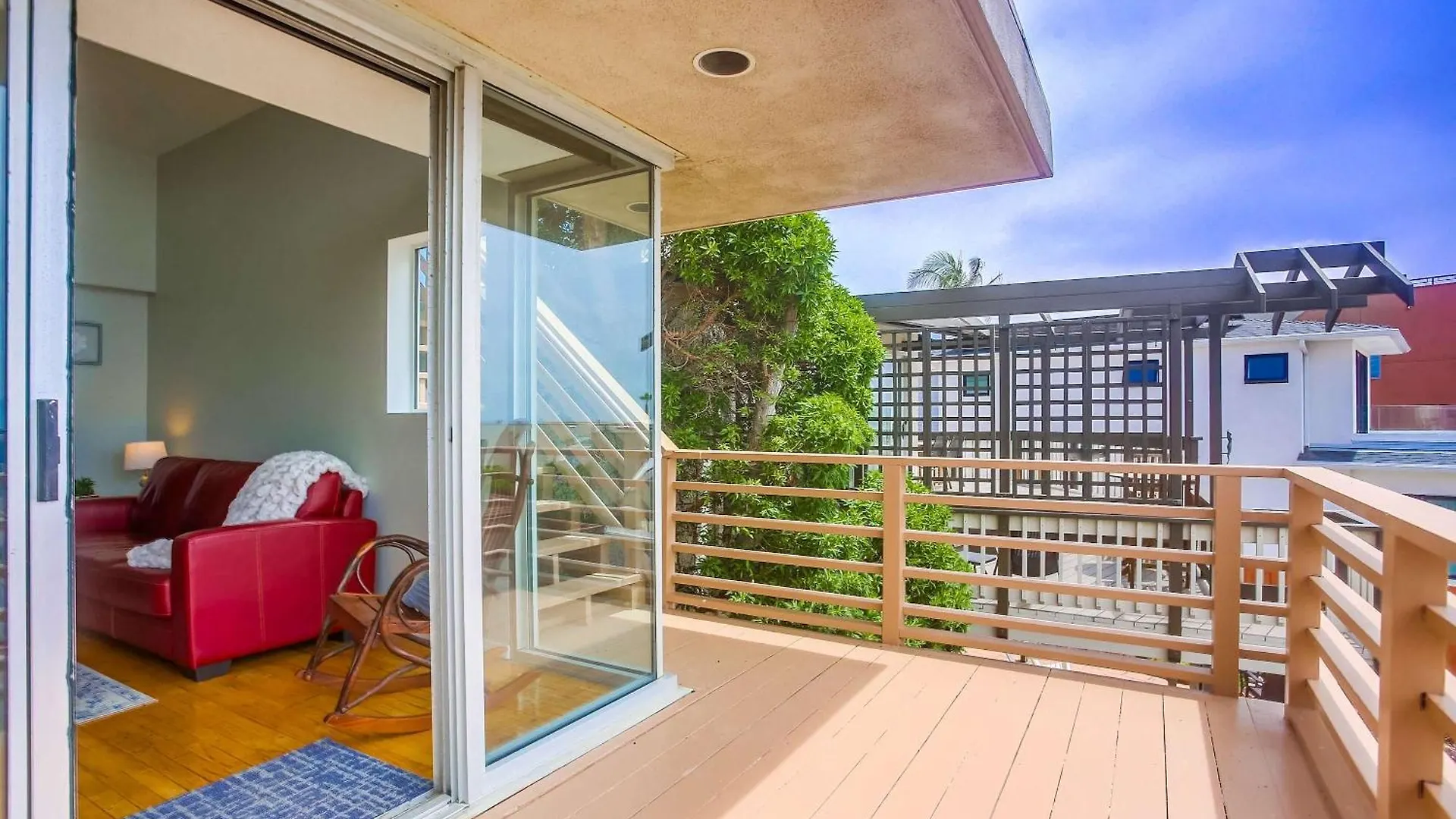 Steps 2 Ocean & Surfing Ocean Views Rooftop Deck *