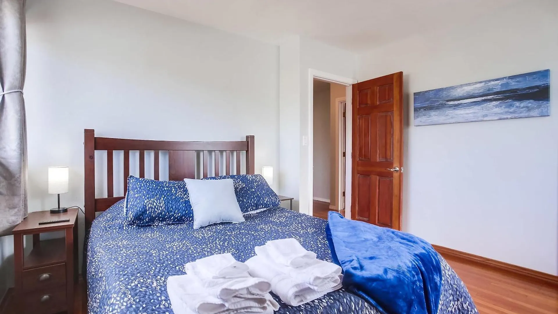Steps 2 Ocean & Surfing Ocean Views Rooftop Deck Holiday home *