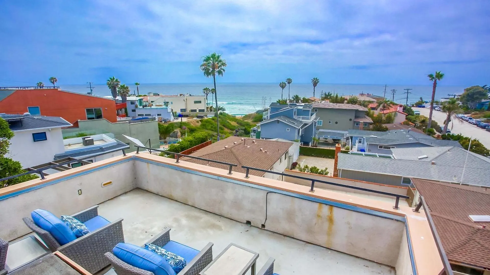Steps 2 Ocean & Surfing Ocean Views Rooftop Deck