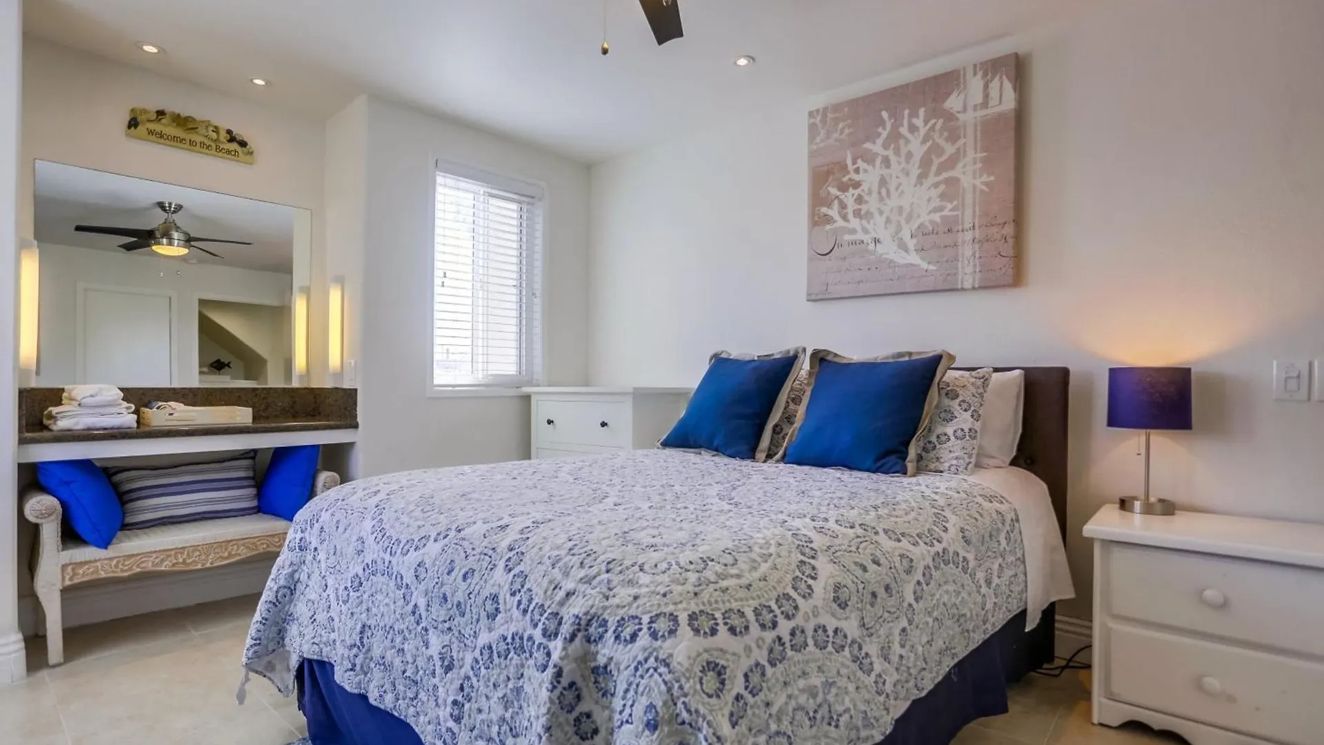 Holiday home Coastal Hideaway *
