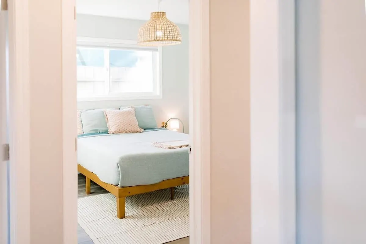 Private Near Gas Lamp North Park & Beaches