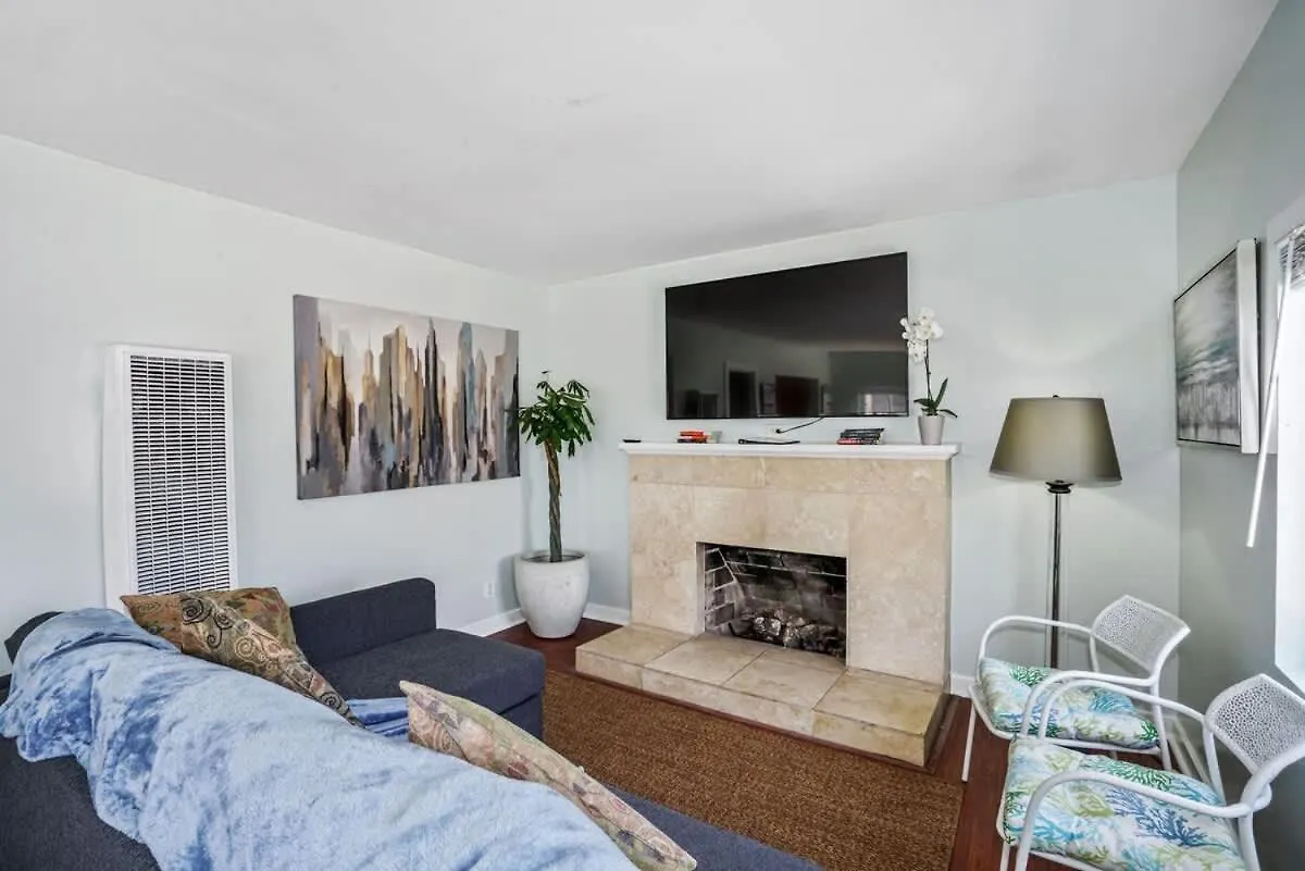 3bed 2bath Steps To The In Mb