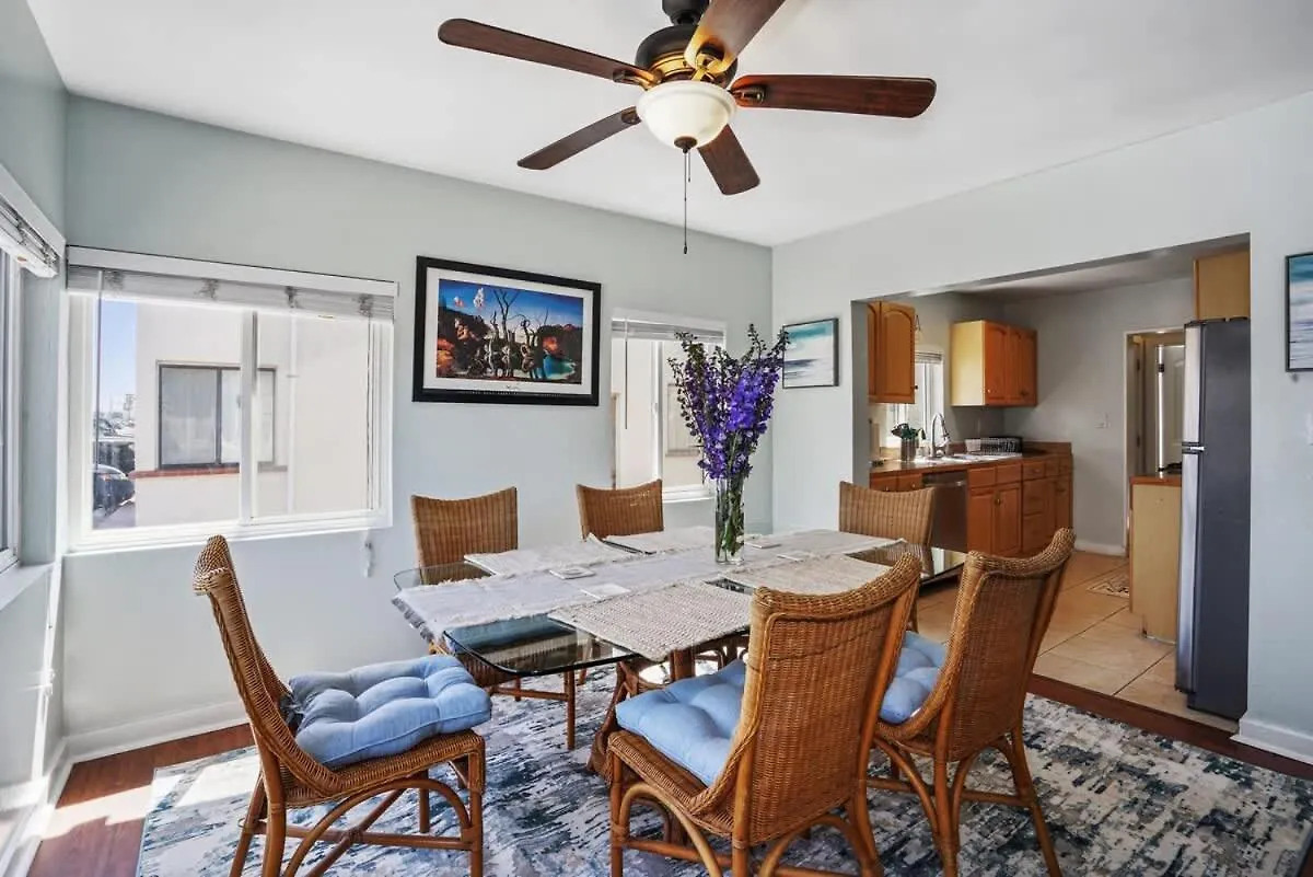 公寓 3bed 2bath Steps To The In Mb *
