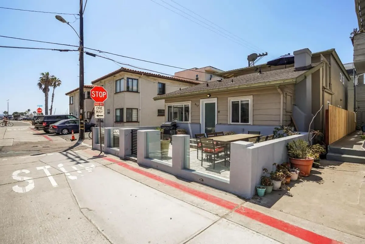 3bed 2bath Steps To The In Mb 公寓 *