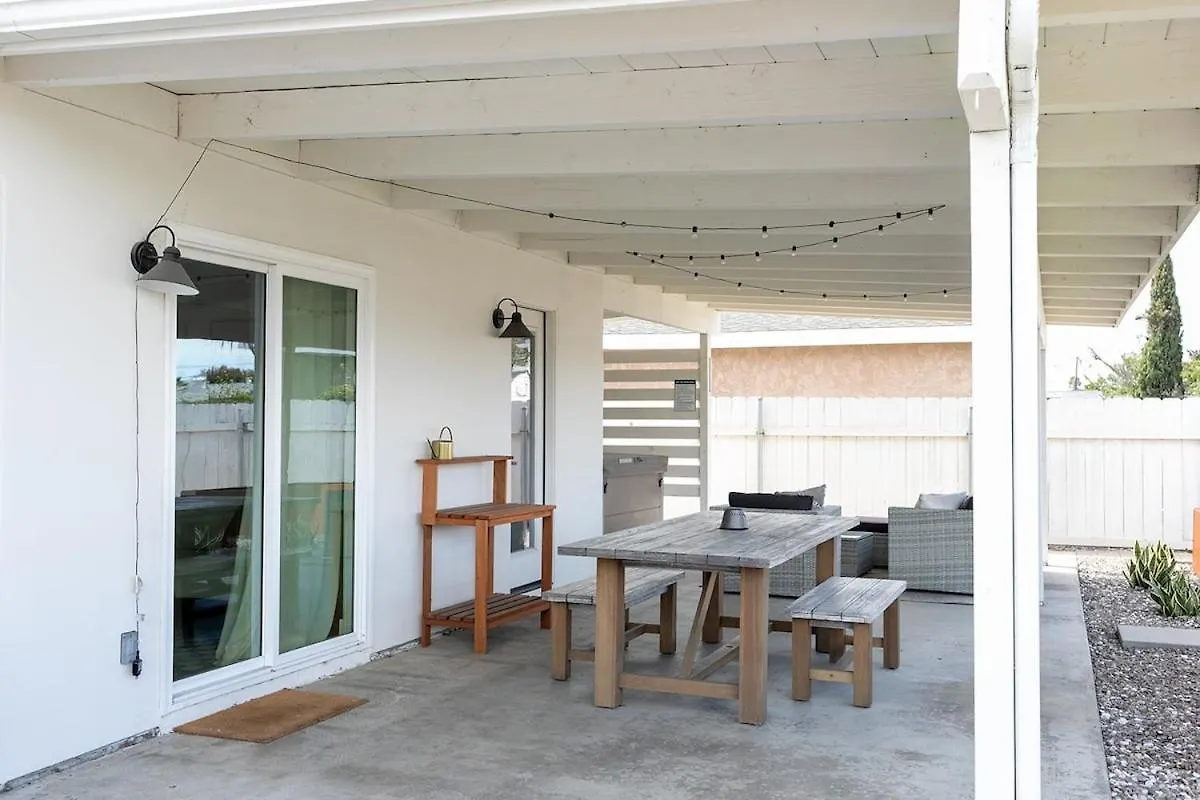 Surf With Backyard Oasis And Jacuzzi * San Diego