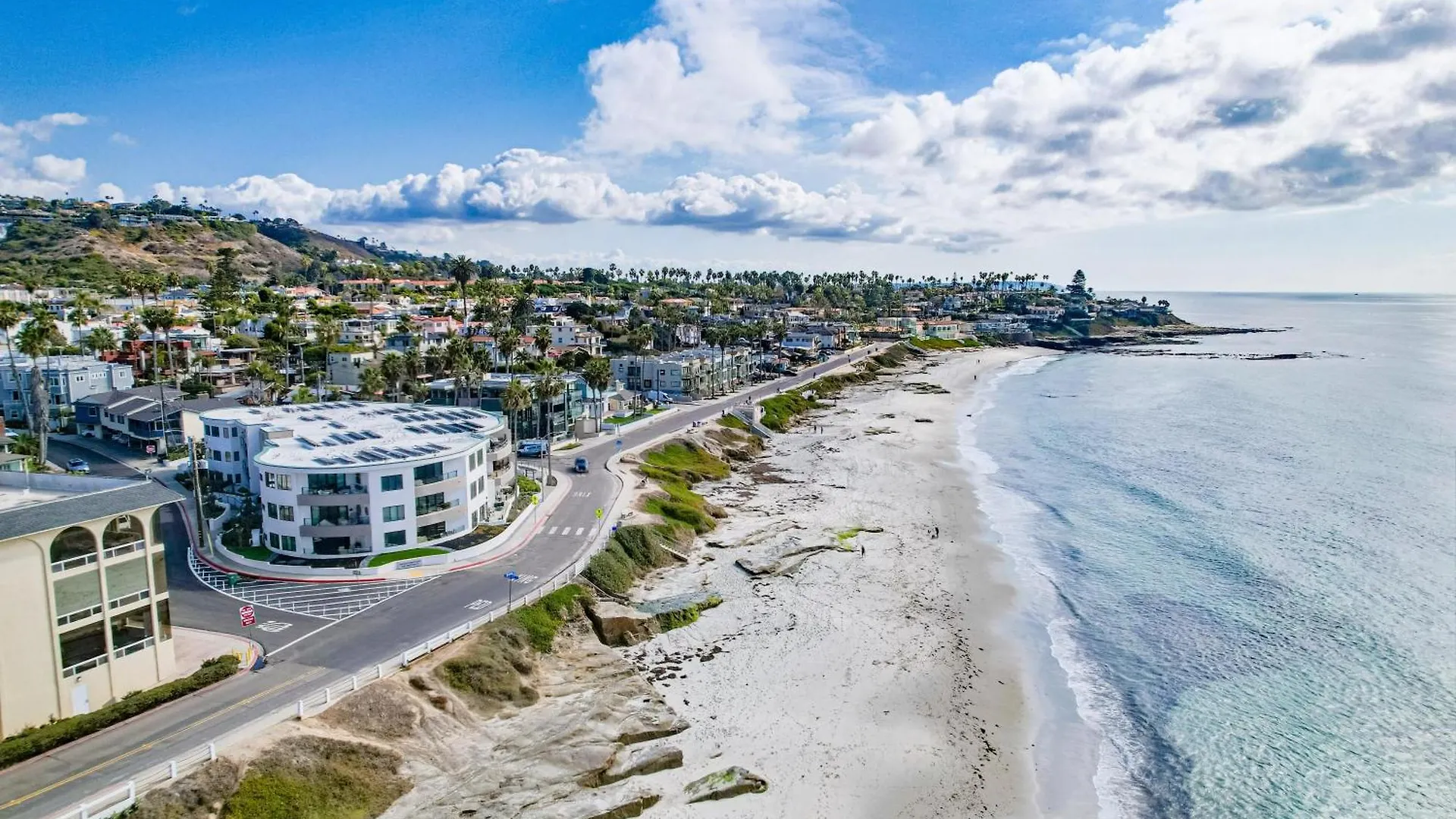 Marine Dream Brand New Listing!