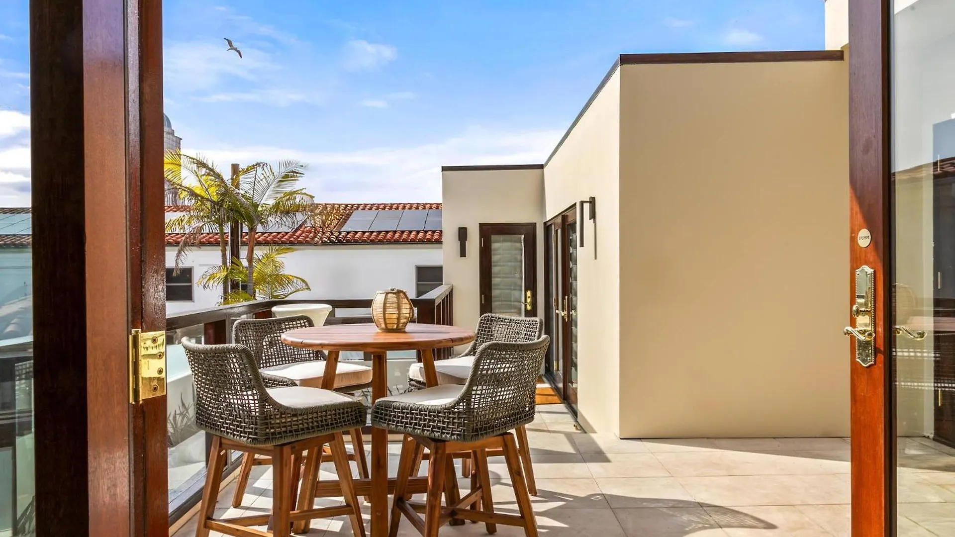Brand New Listing Elegant 7br Masterpiece Walk To Shops & Dining