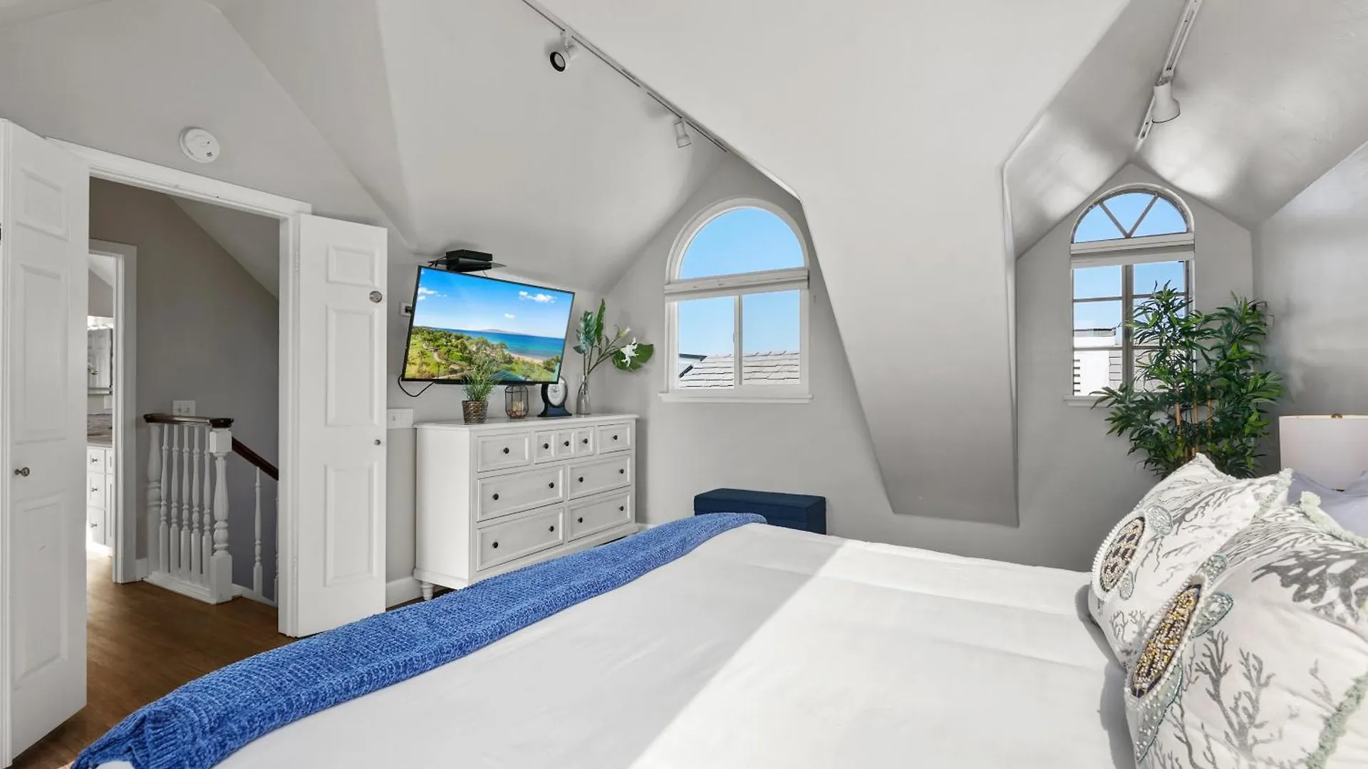 S732 - San Luis Rey Oasis Holiday home