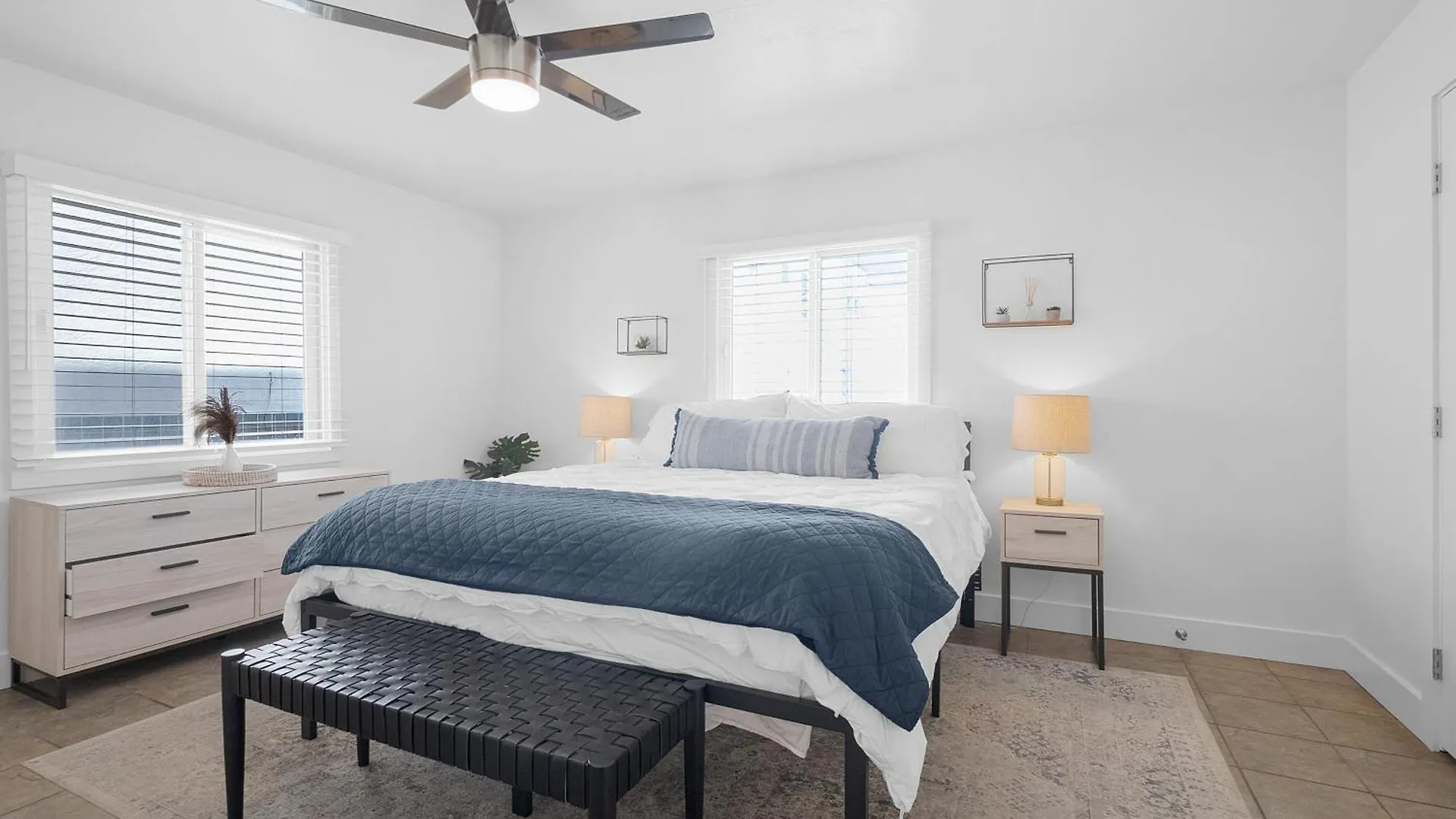 S722 - Sunset Retreat Holiday home *