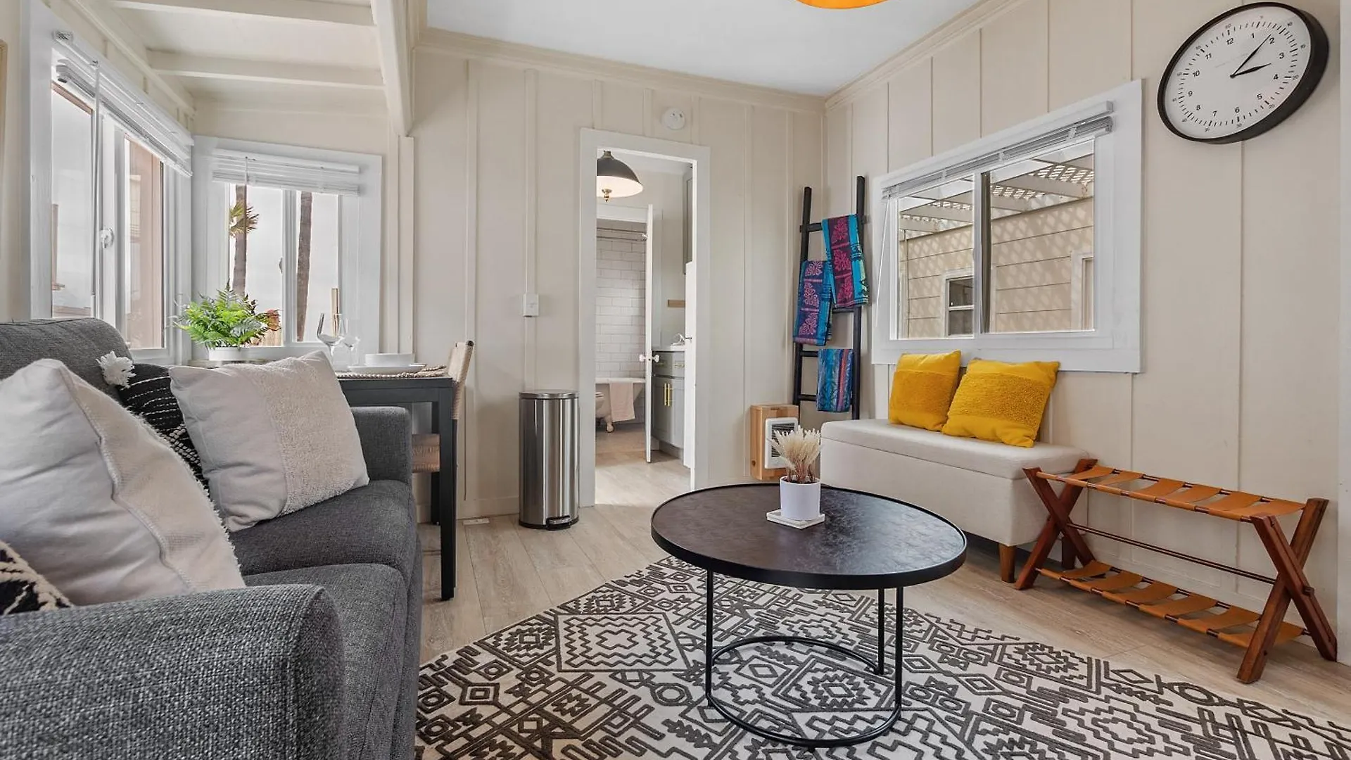 P1486m - Cliffs Oceanfront Holiday home San Diego