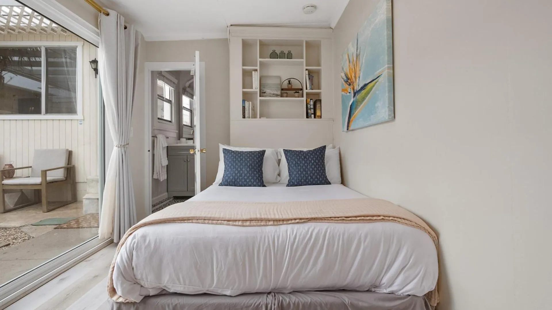 P1486m - Cliffs Oceanfront