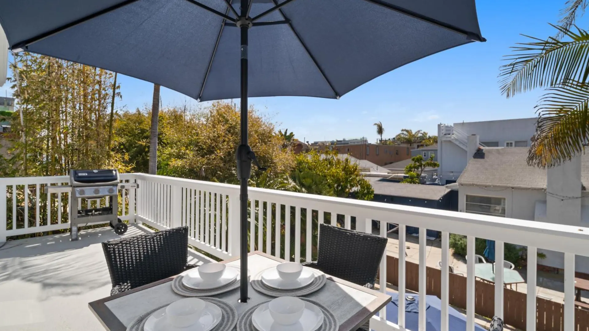 B832 - Balboa Retreat *