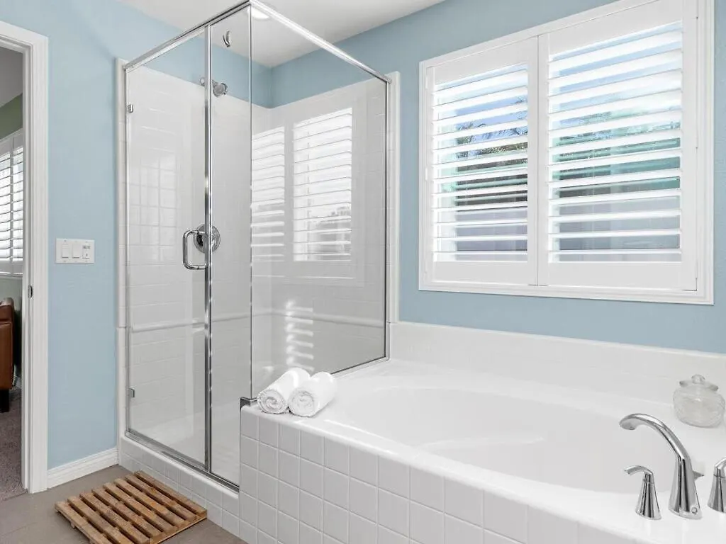 Need Is 4 Beds And A Luxury Yard Holiday home San Diego