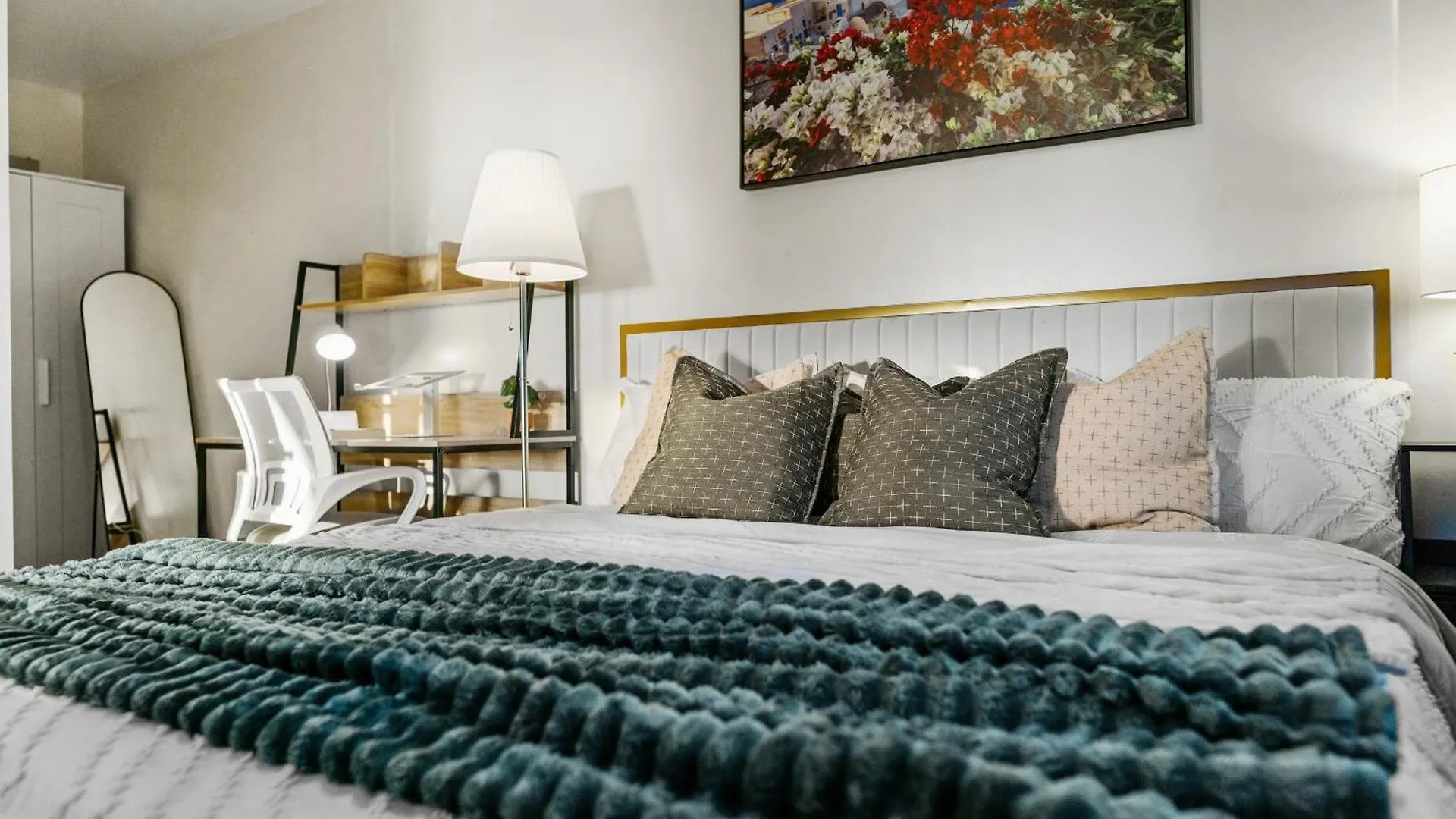 Entire Private 1-bedroom With Hot Spa, 1 Gbps Wi-fi, Parking, View Casa de Férias San Diego