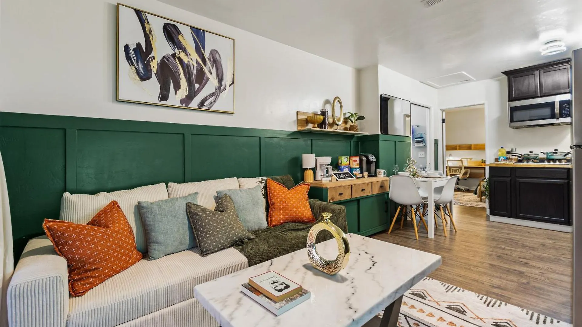 Entire Private 1-bedroom With Hot Spa, 1 Gbps Wi-fi, Parking, View