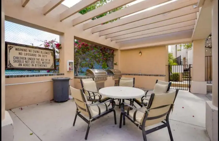 New Corner 2-story One Bedroom Venetian Vacation La Jolla Luxury Furnished Near And Utc Mall Apartment San Diego