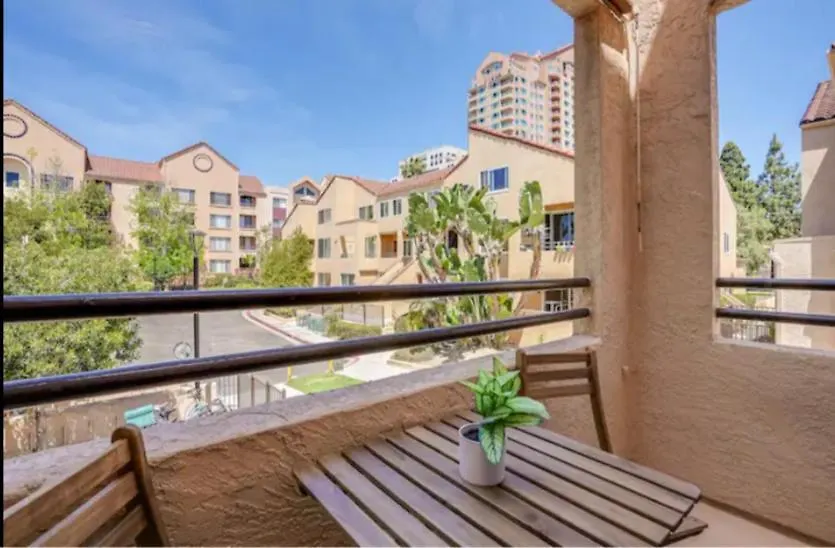 New Corner 2-story One Bedroom Venetian Vacation La Jolla Luxury Furnished Near And Utc Mall *