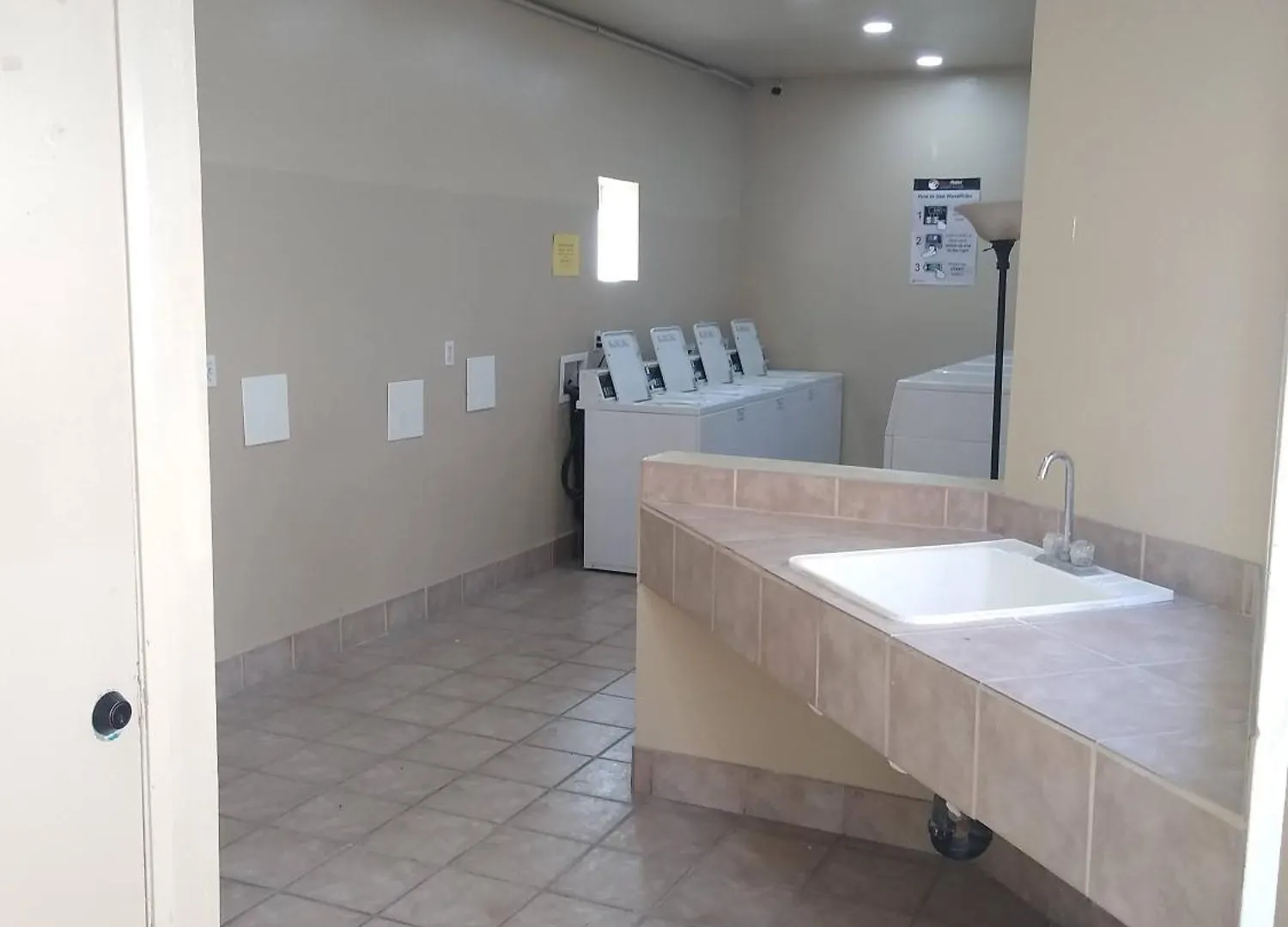 Apartment New Corner 2-story One Bedroom Venetian Vacation La Jolla Luxury Furnished Near And Utc Mall *