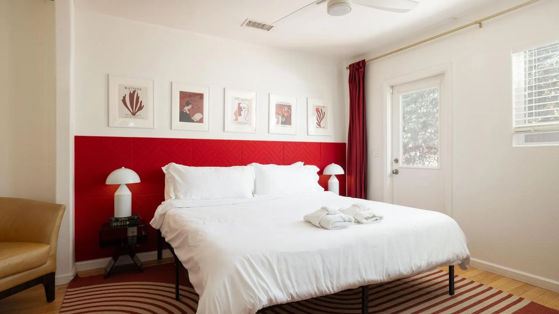 Modern Retro Close To Dt, Zoo, Parking, Hot Tub Holiday home