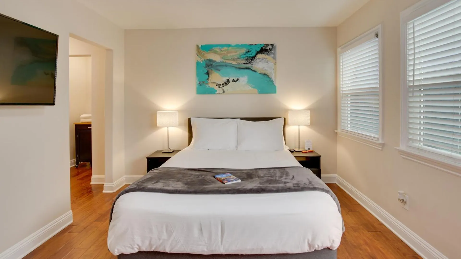 Apartment About 1 Mi To Theaters And Museums San Diego