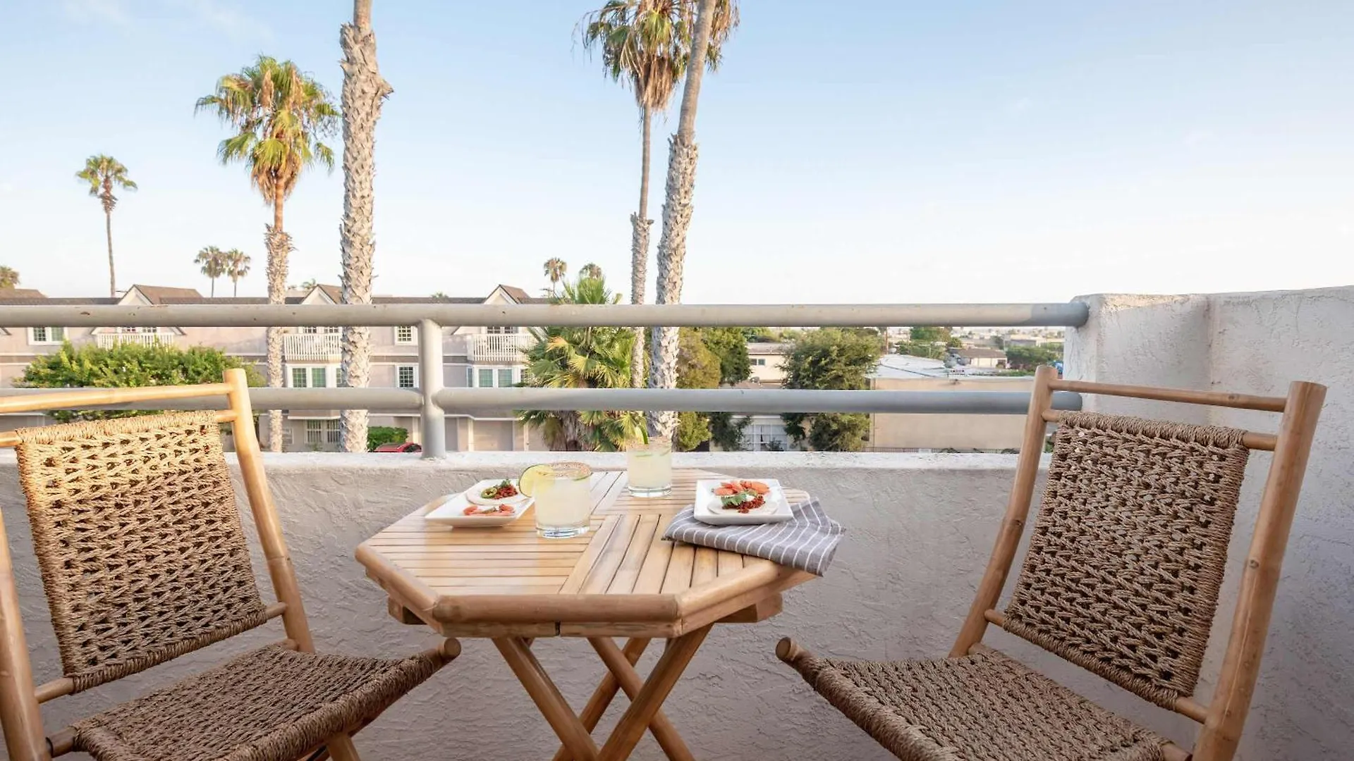 Walk To The Stylish Coastal Retreat *