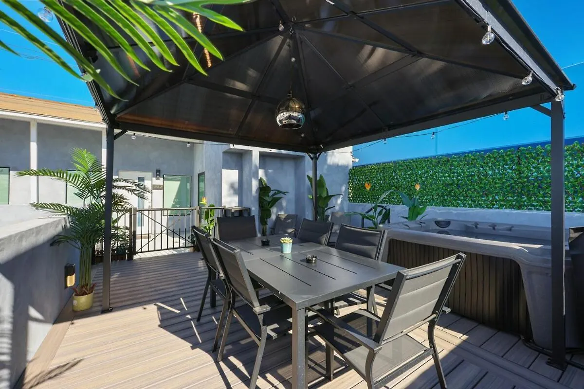 Harborside 04 With Hot Tub And King Bed