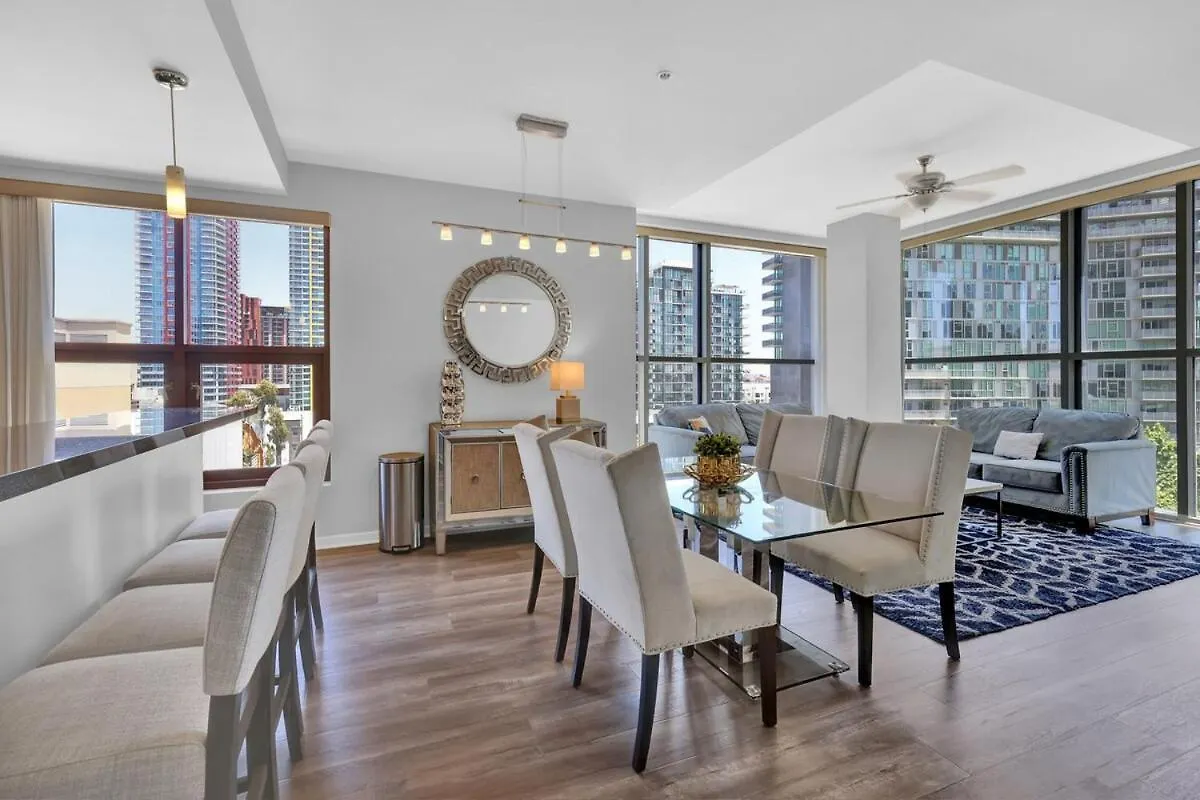 Gaslamp 2 Bed Penthouse Petco Park Convention Ctr Apartment