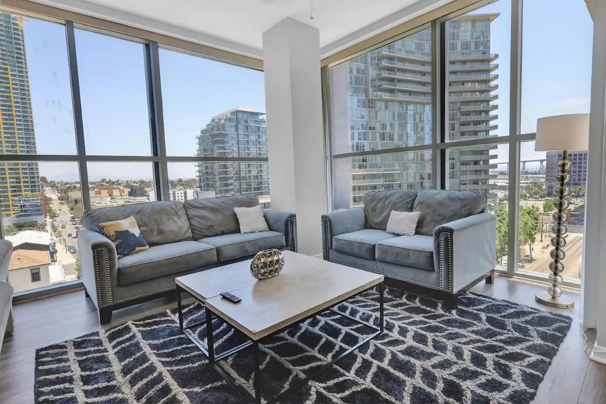 Gaslamp 2 Bed Penthouse Petco Park Convention Ctr Apartment *