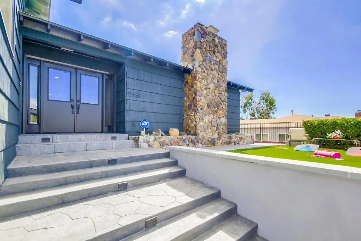 Сasa de vacaciones Entire Private Luxury 3-bedroom W Gated Yard, 100 Inch Tv, 1 Gbps Wifi