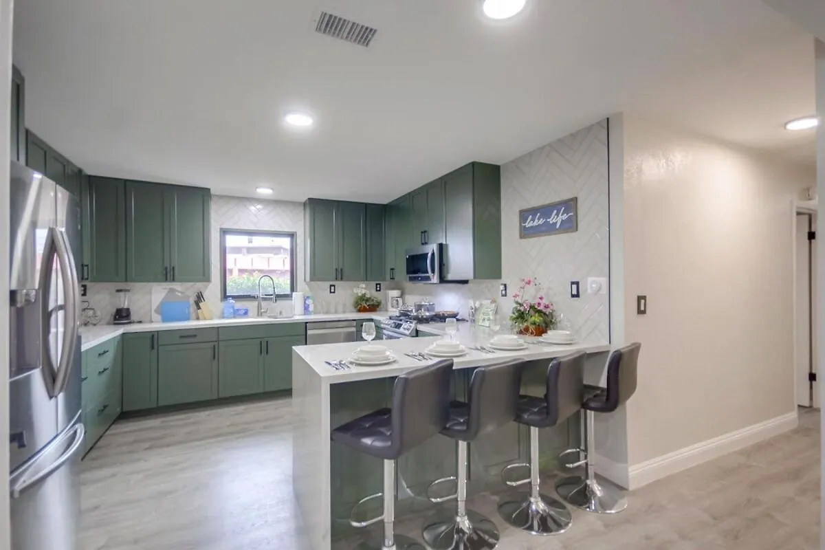 Сasa de vacaciones Entire Private Luxury 3-bedroom W Gated Yard, 100 Inch Tv, 1 Gbps Wifi San Diego