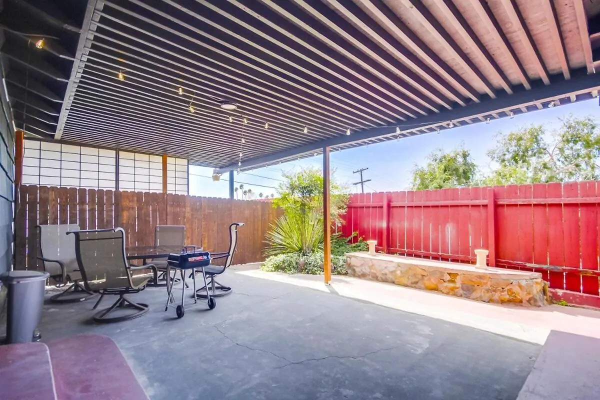 Entire Private Luxury 3-bedroom W Gated Yard, 100 Inch Tv, 1 Gbps Wifi San Diego