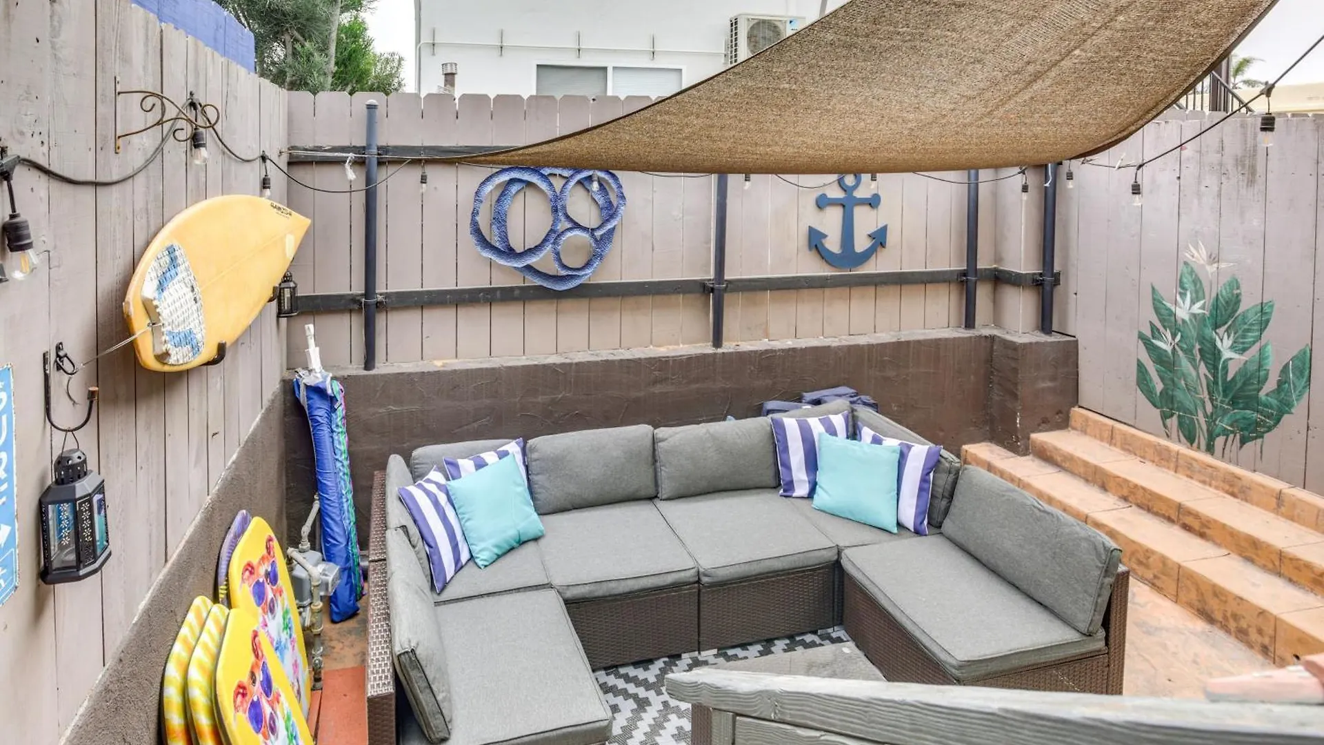 With Patio Steps To Ocean Park Holiday home *