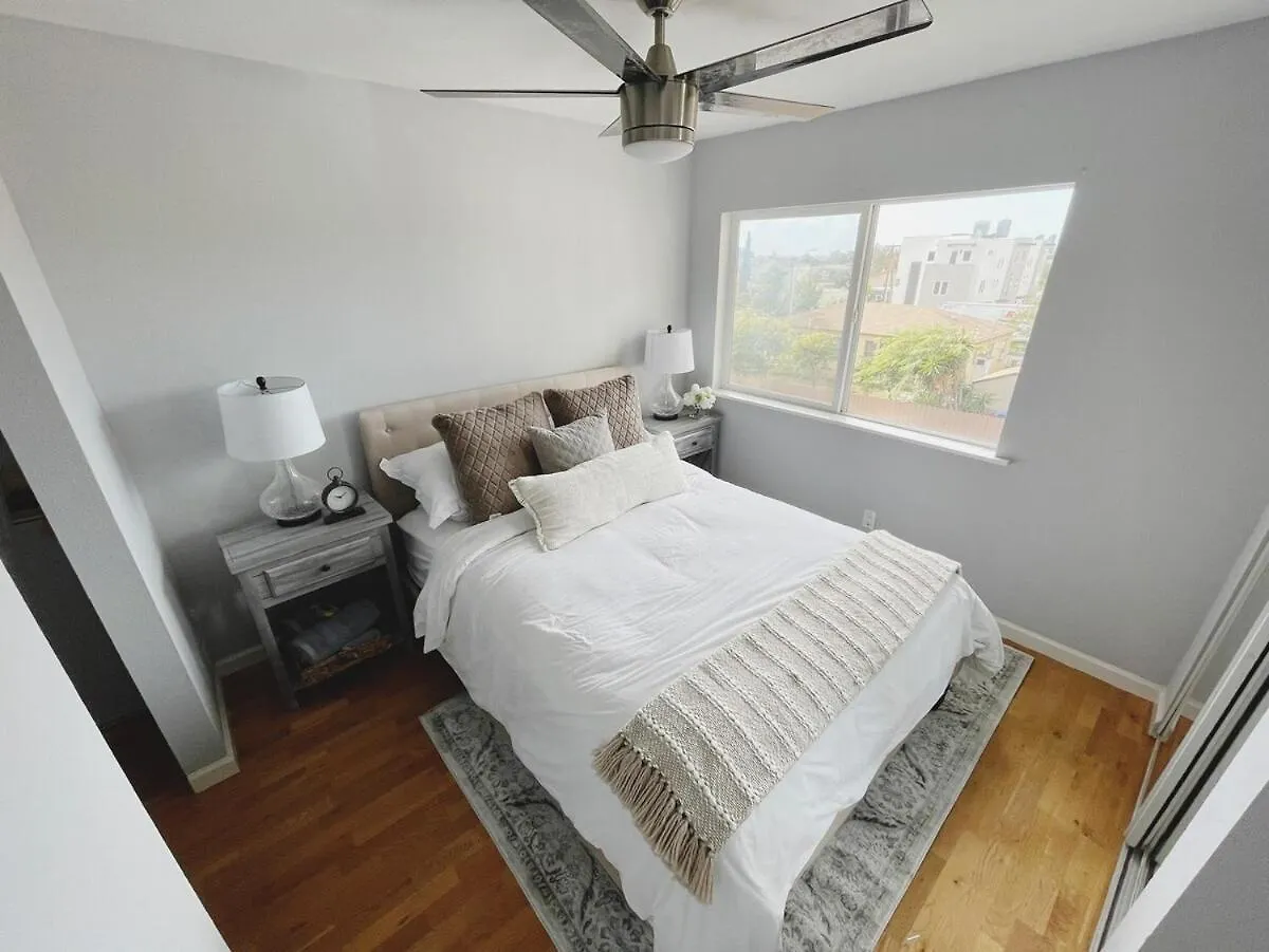 Bright & Quiet 1-bed With Balcony