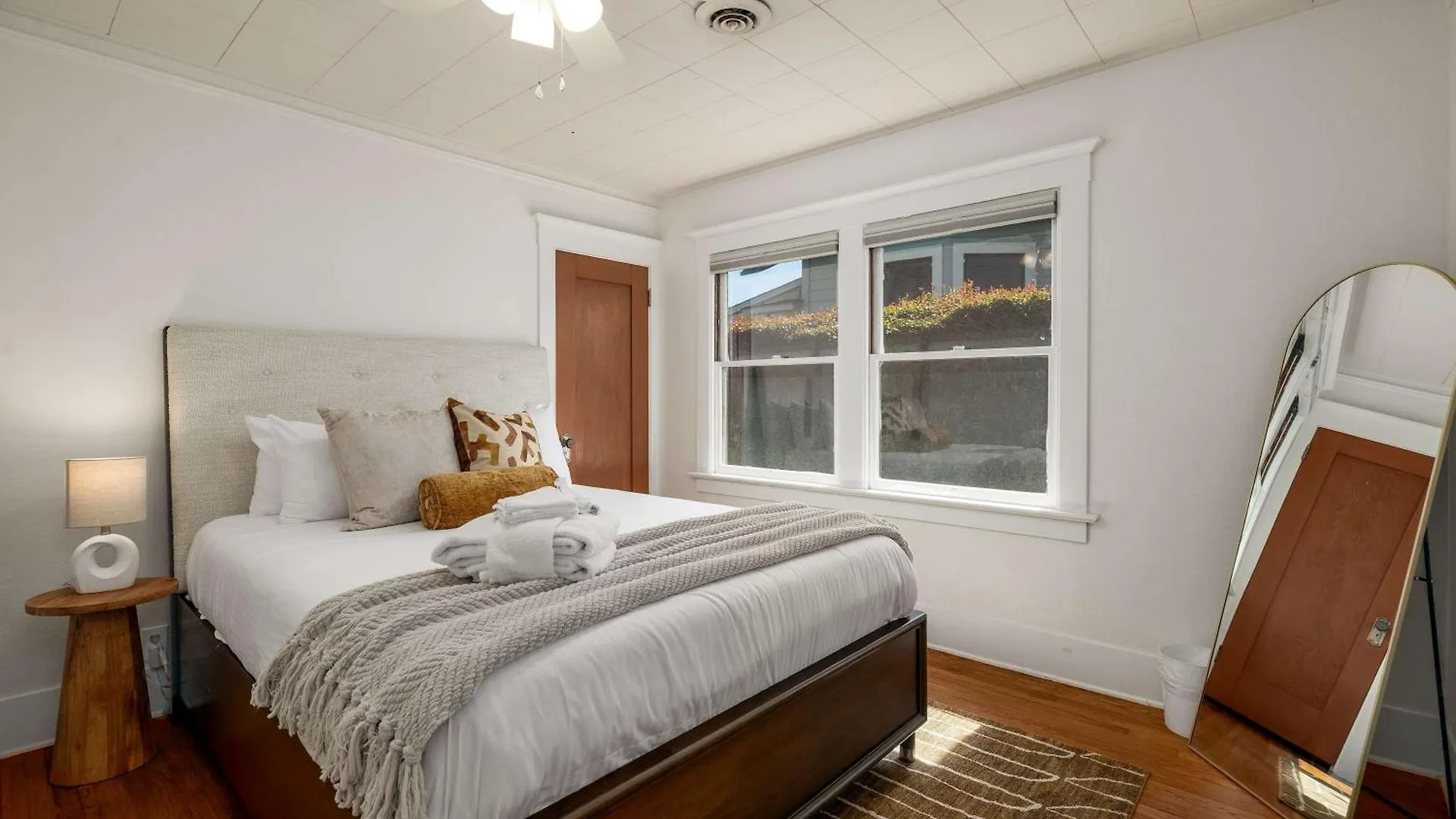 Falcon Street Retreat - Your Cozy Getaway * San Diego