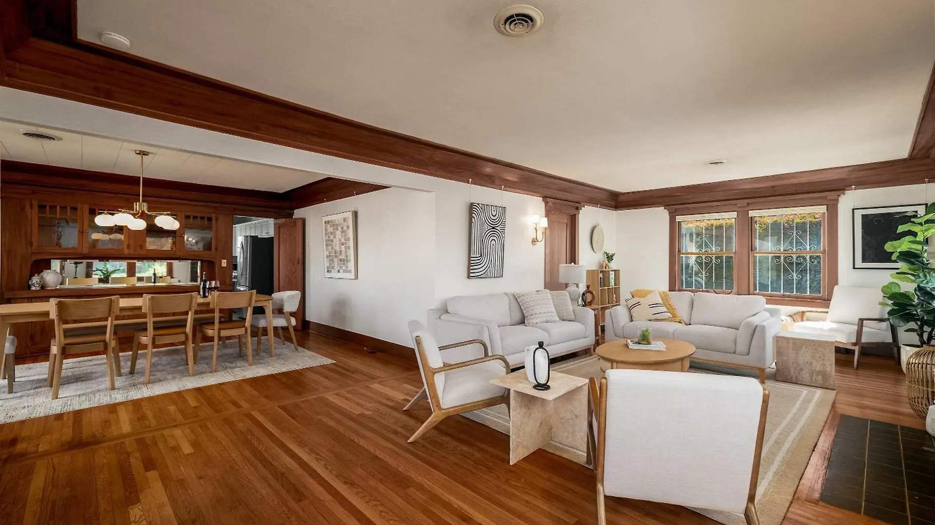 Falcon Street Retreat - Your Cozy Getaway