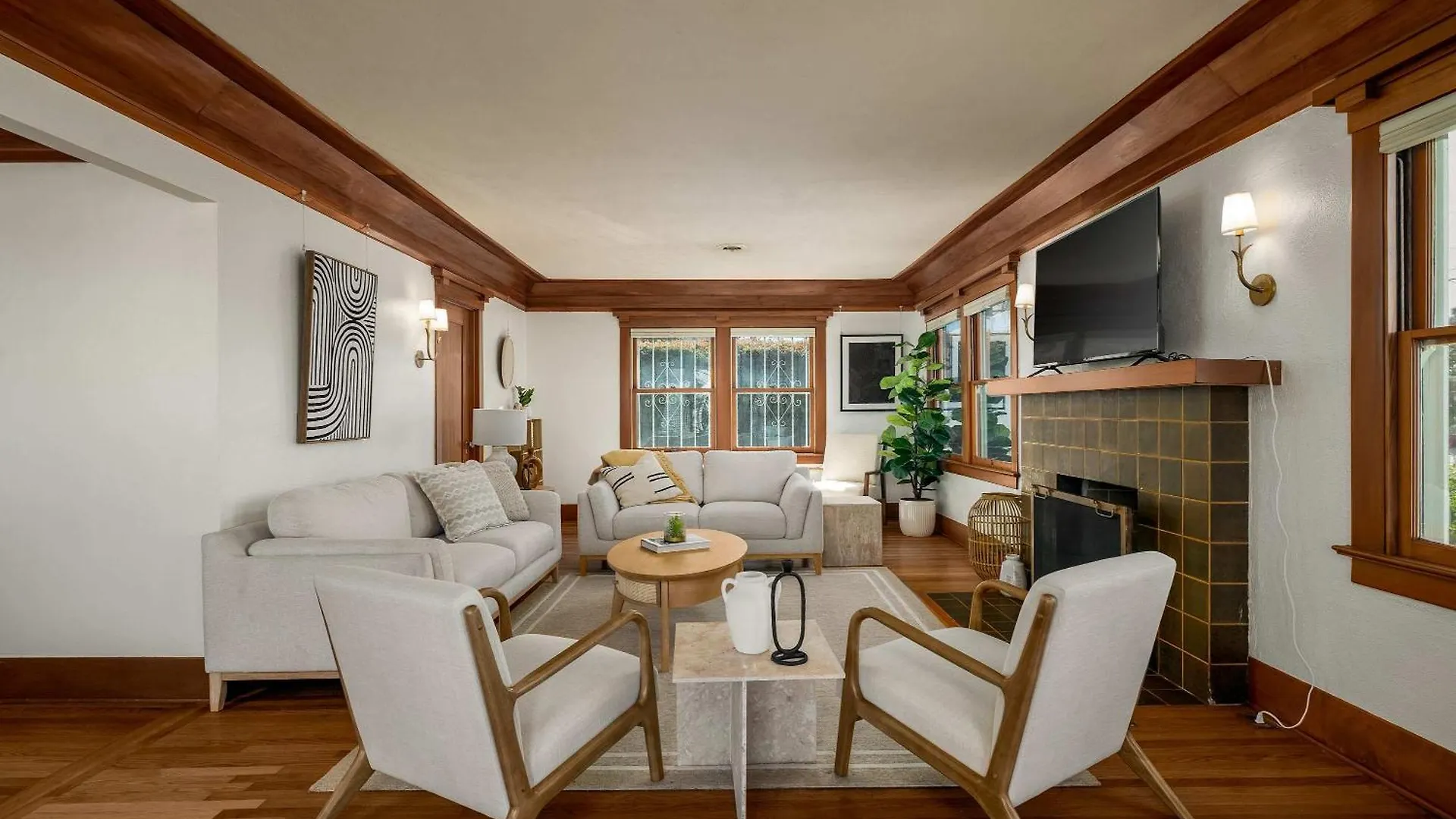 Falcon Street Retreat - Your Cozy Getaway Holiday home *