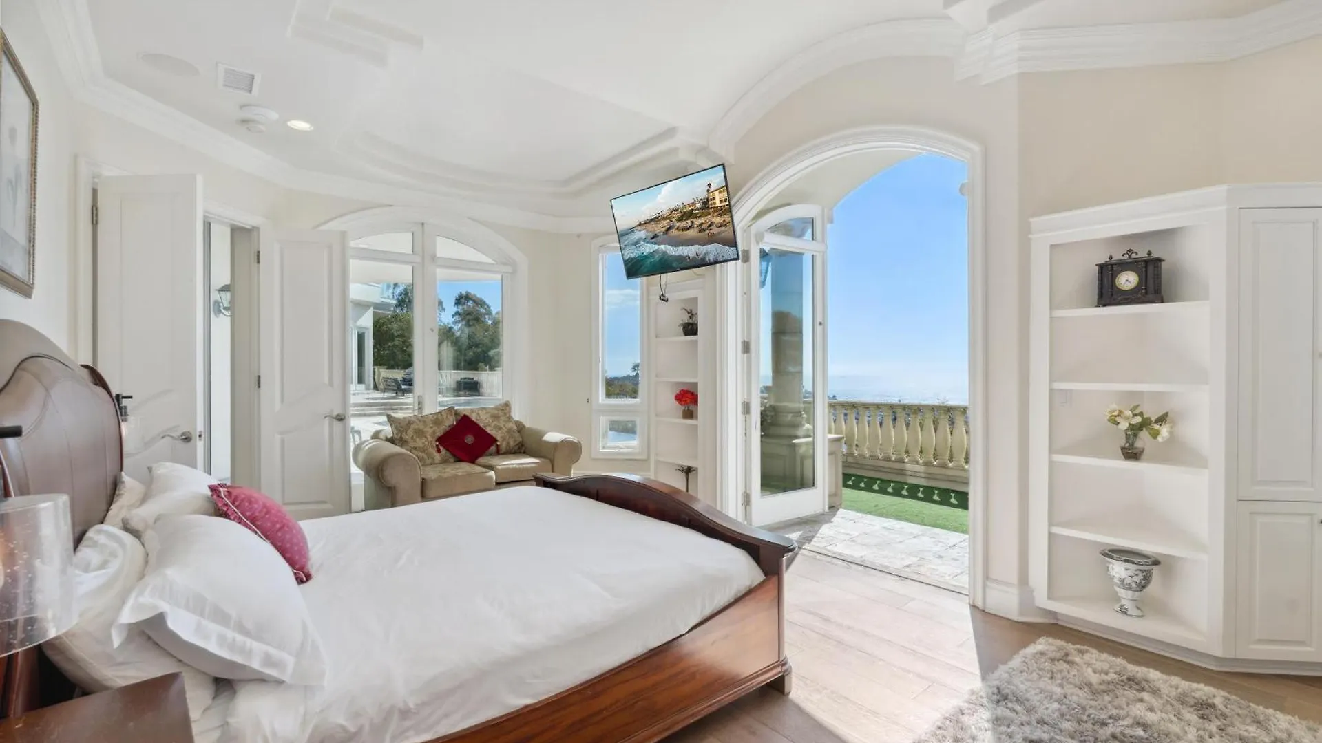 Seascape Estate * San Diego