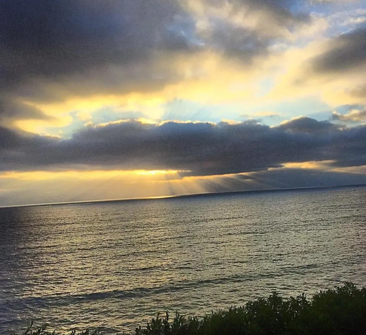 Sunset Cliffs Oceanfront Oasis, - Stunning Views & Ocean Sounds