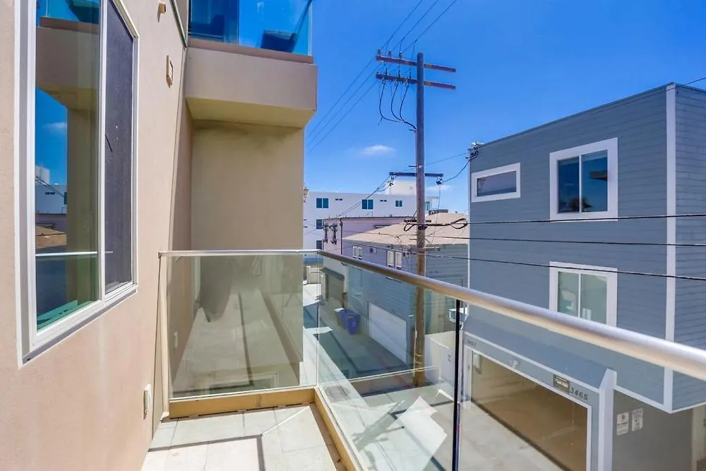 Ocean Breeze 1 Holiday home *