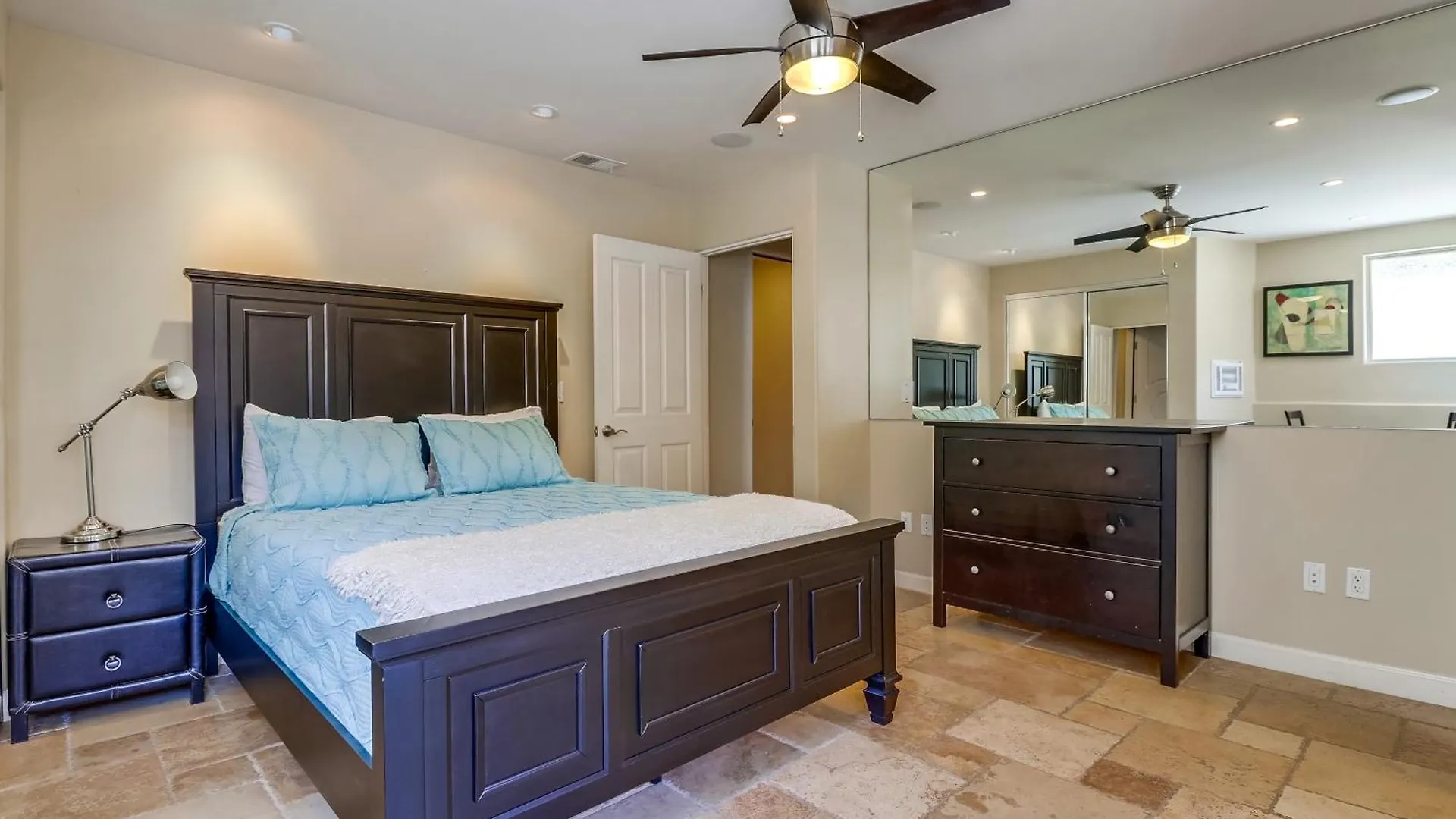 Ocean Breeze 1 & 2 Holiday home *