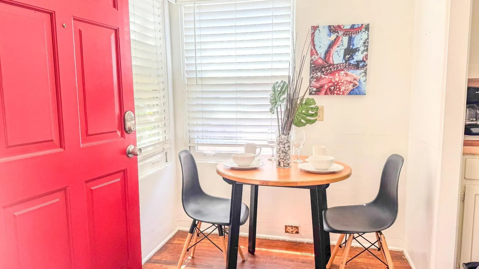 Charming In Bankers Hill *