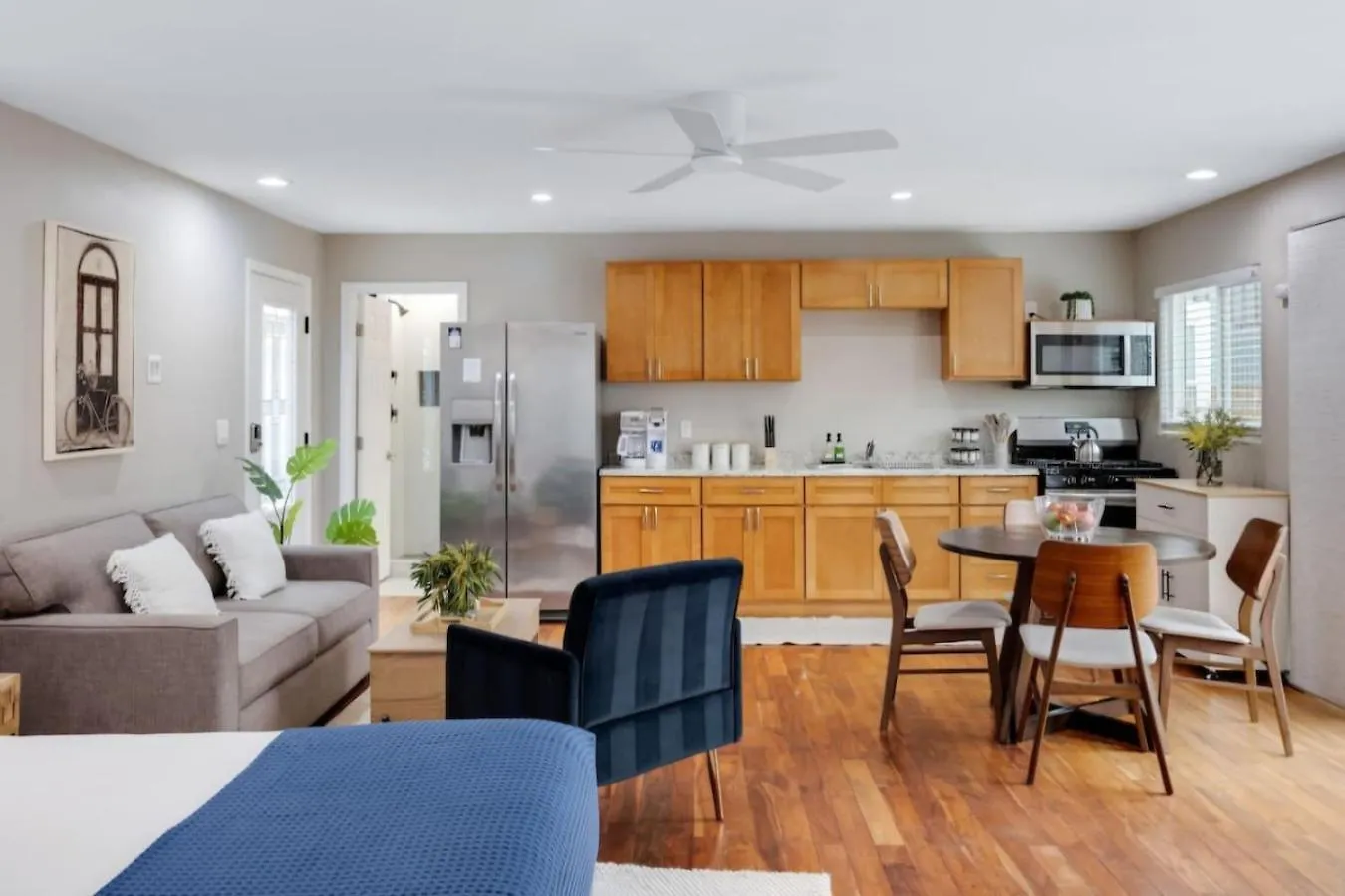 3 Min To Downtown Beaches Freeways Airport Apartment *