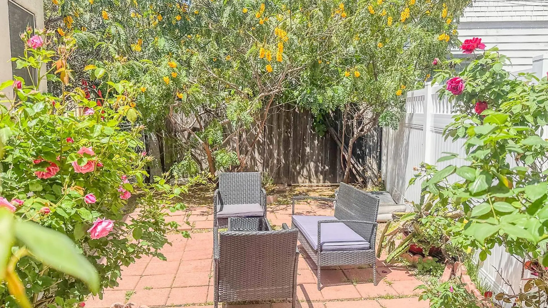 Charming In Bankers Hill * San Diego