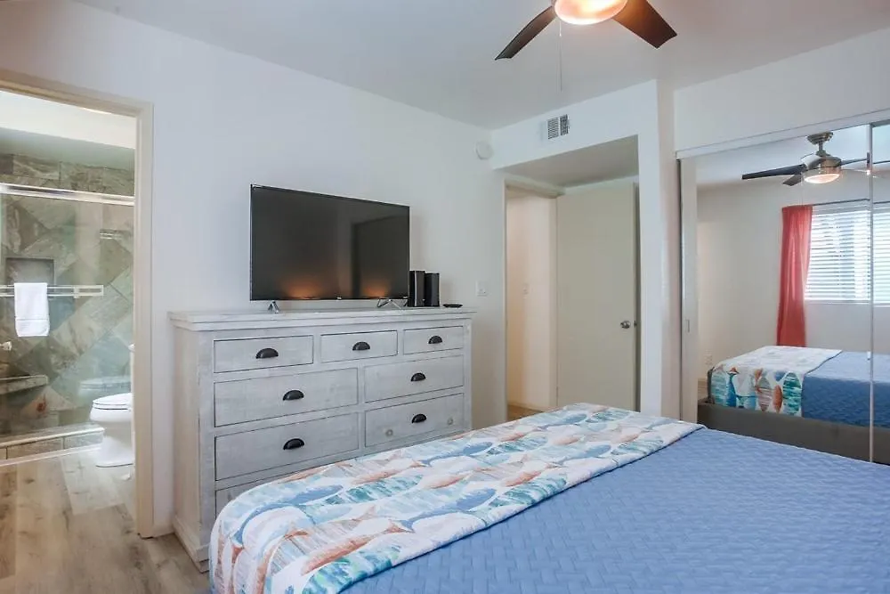 Manhattan Shores 5 *