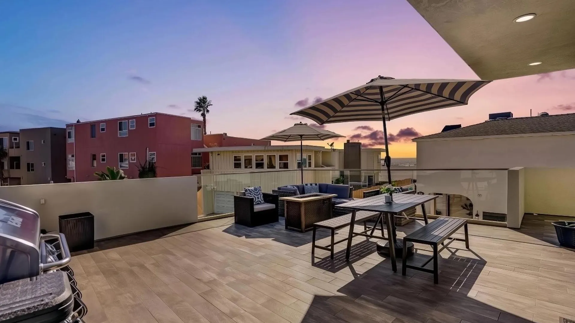 Ocean View Paradise W Private Patio & Holiday home *