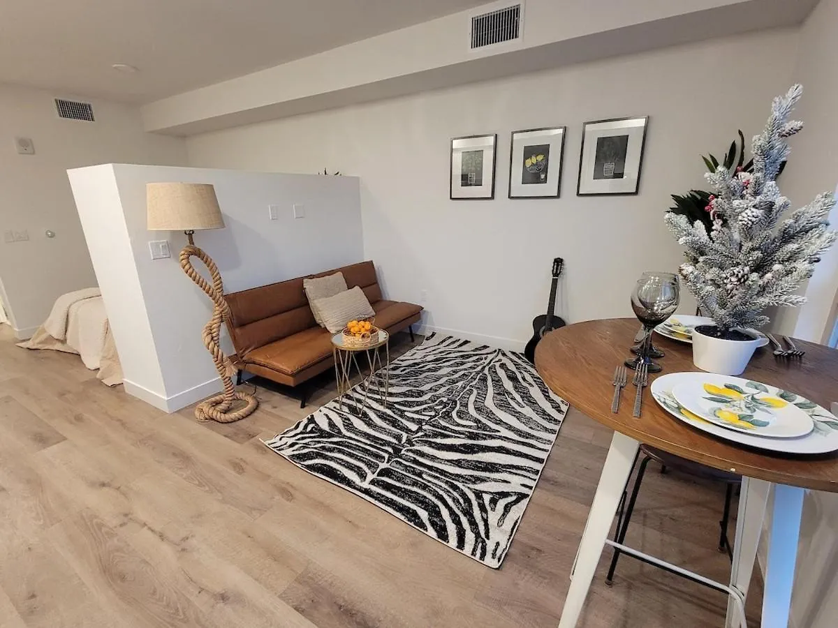 Apartment Stylish Studio With Parking, Near The Zoo, Airport, Downtown, Balboa Park