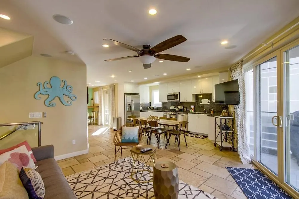 Ocean Breeze 1 & 2 Holiday home *