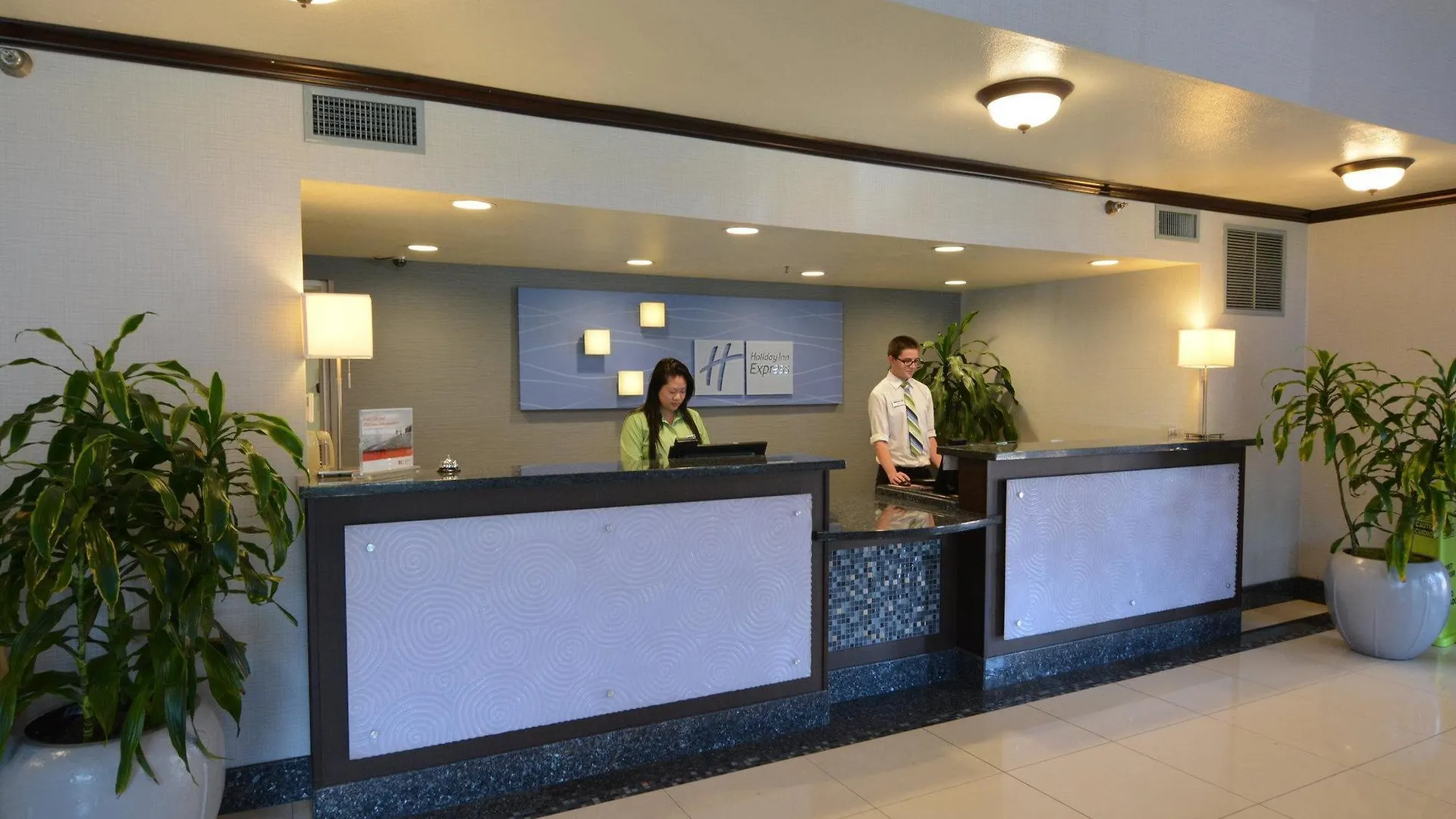 Express - Sea World Area By Ihg Hotel