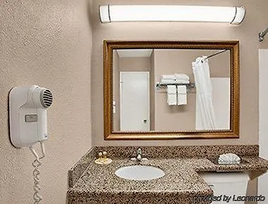 Hotel Days By Wyndham Mission Valley-sdsu San Diego