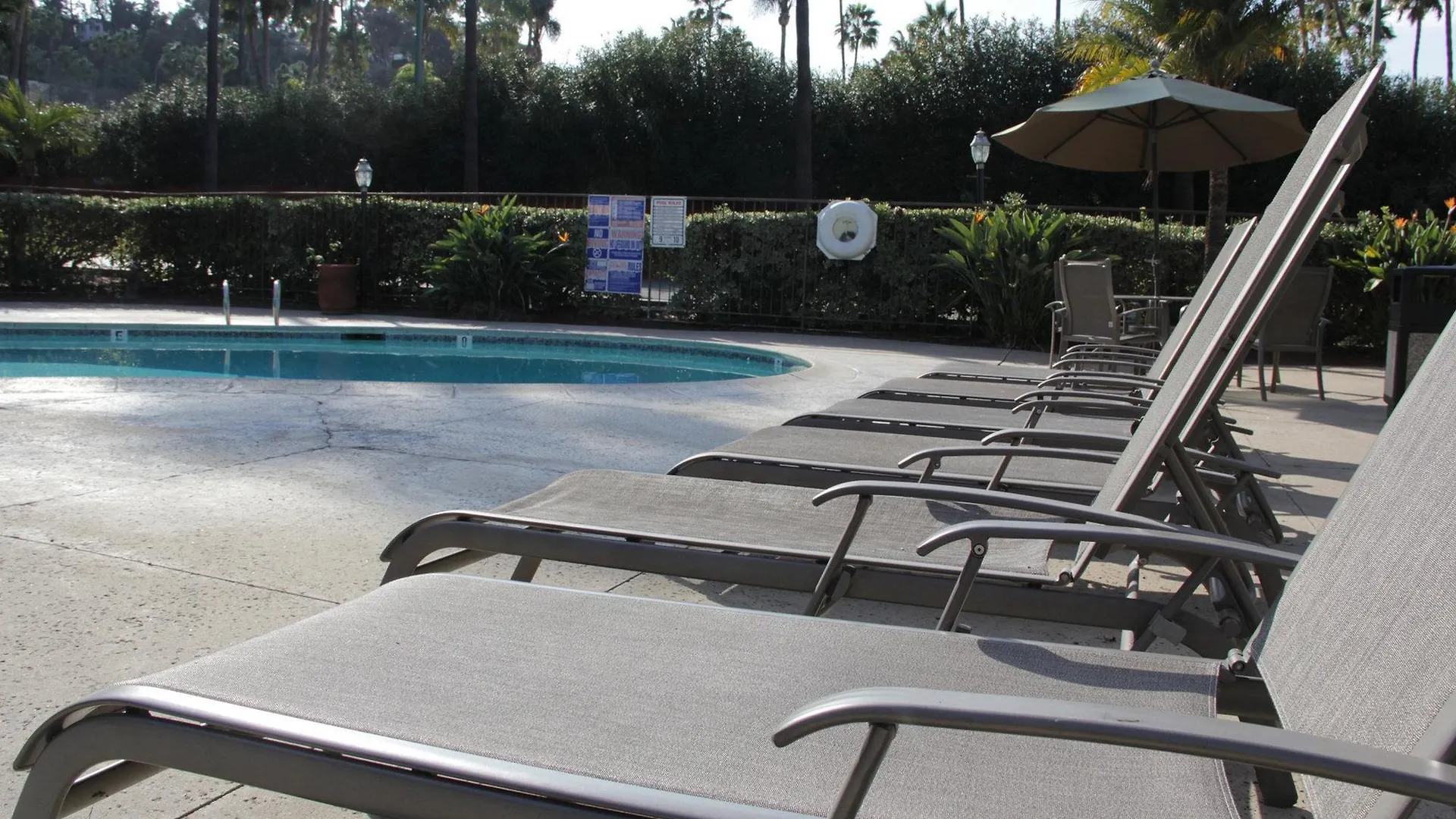 Hotel Iris - Mission Valley-san Diego Zoo-seaworld